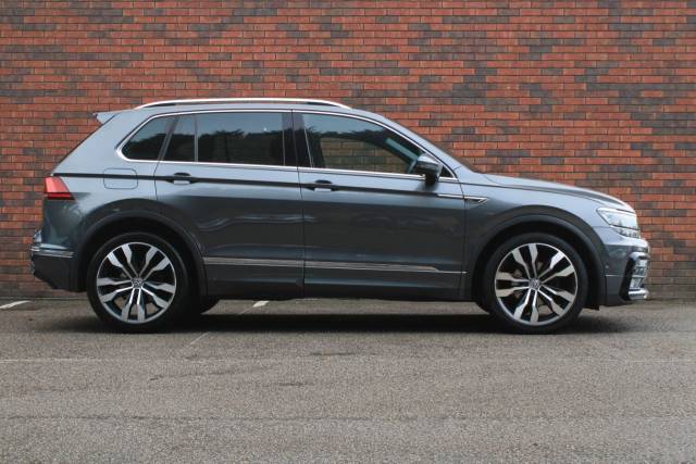 2019 Volkswagen Tiguan 2.0 TDI R-Line DSG Euro 6 (s/s) 5dr