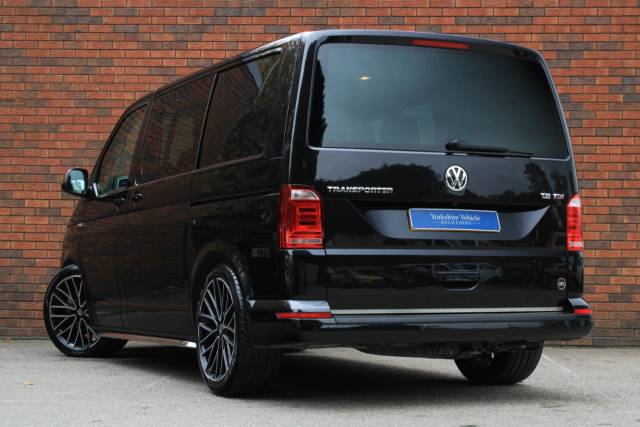 2019 Volkswagen Transporter 2.0 BiTDI T32 BlueMotion Tech Highline Kombi DSG FWD SWB Euro 6 (s/s) 5dr