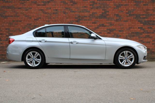 2015 BMW 3 Series 2.0 320d Sport Auto Euro 6 (s/s) 4dr