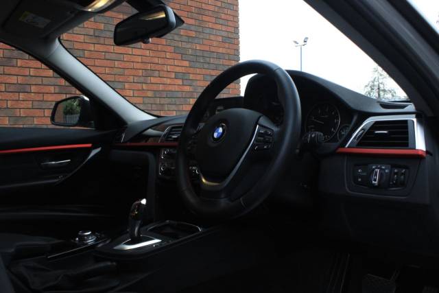 2015 BMW 3 Series 2.0 320d Sport Auto Euro 6 (s/s) 4dr