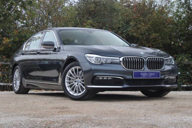 BMW 7 Series 3.0 730d Auto Euro 6 (s/s) 4dr Saloon Diesel Grey
