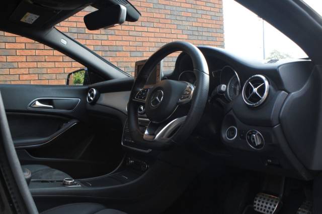 2016 Mercedes-Benz CLA 2.1 CLA220d AMG Line Coupe 7G-DCT Euro 6 (s/s) 4dr