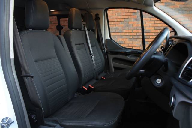 2022 Ford Transit Custom 2.0 320 EcoBlue Limited Crew Van Auto L2 H1 Euro 6 5dr