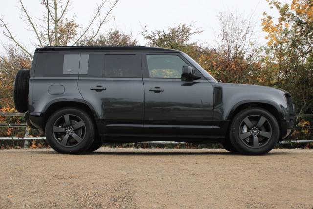 2023 Land Rover Defender 110 2.0 P400e 15.4kWh X-Dynamic HSE Auto 4WD Euro 6 (s/s) 5dr