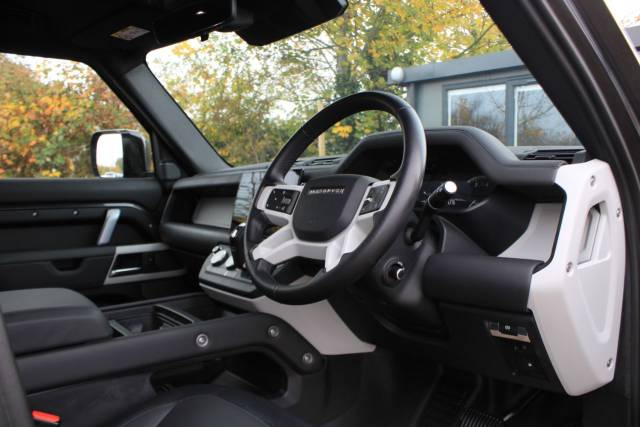 2023 Land Rover Defender 110 2.0 P400e 15.4kWh X-Dynamic HSE Auto 4WD Euro 6 (s/s) 5dr