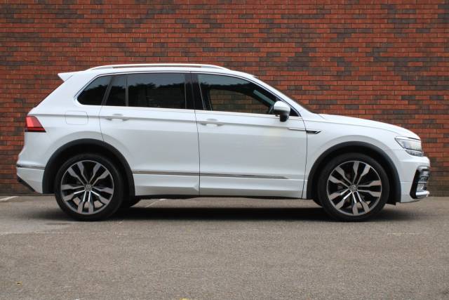2017 Volkswagen Tiguan 2.0 TDI BlueMotion Tech R-Line 4Motion Euro 6 (s/s) 5dr