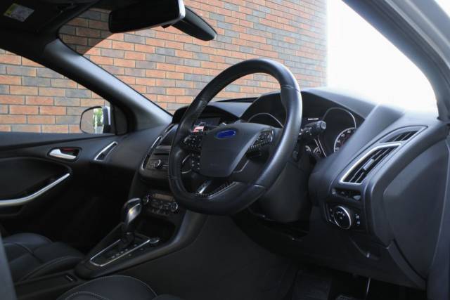 2017 Ford Focus 2.0 TDCi ST-3 Powershift Euro 6 (s/s) 5dr