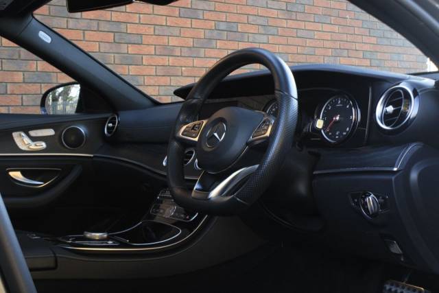 2017 Mercedes-Benz E Class 2.0 E220d AMG Line (Premium) G-Tronic+ 4MATIC Euro 6 (s/s) 5dr