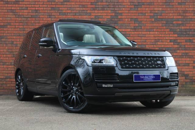 Land Rover Range Rover 4.4 SD V8 Vogue SE Auto 4WD Euro 6 (s/s) 5dr Four Wheel Drive Diesel Black