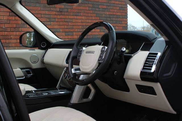 2016 Land Rover Range Rover 4.4 SD V8 Vogue SE Auto 4WD Euro 6 (s/s) 5dr