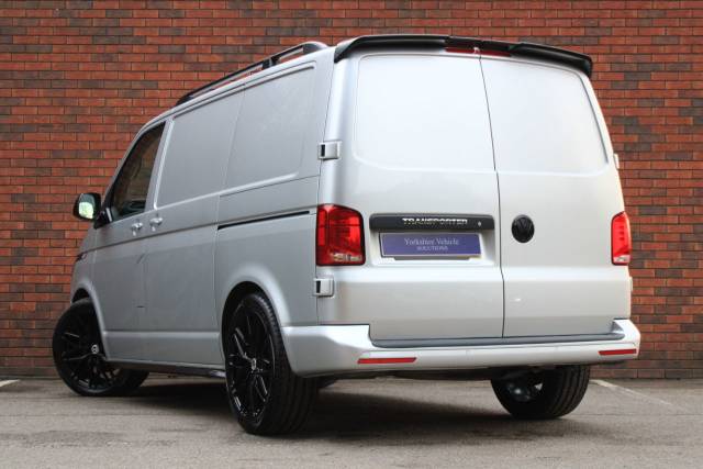 2022 Volkswagen Transporter 2.0 TDI T28 Highline FWD SWB Euro 6 (s/s) 5dr