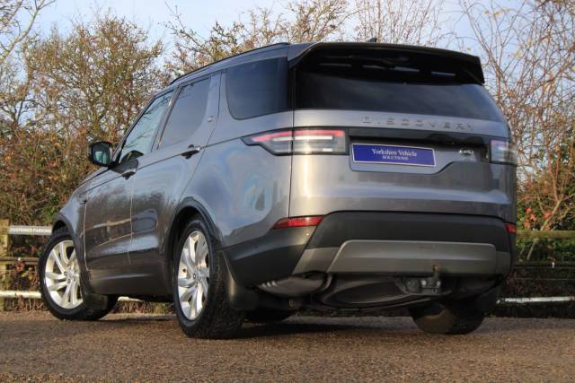 2020 Land Rover Discovery 3.0 SD V6 SE Auto 4WD Euro 6 (s/s) 5dr