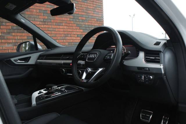 2018 Audi SQ7 4.0 TDI V8 Tiptronic quattro Euro 6 (s/s) 5dr