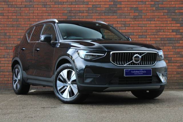 Volvo XC40 1.5h T4 Recharge 10.7kWh Core Auto Euro 6 (s/s) 5dr SUV Petrol / Electric Hybrid Black