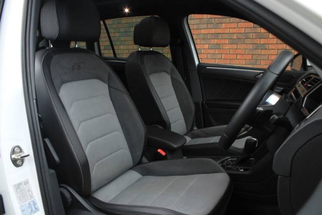 2019 Volkswagen Tiguan 2.0 TDI R-Line Tech DSG 4Motion Euro 6 (s/s) 5dr