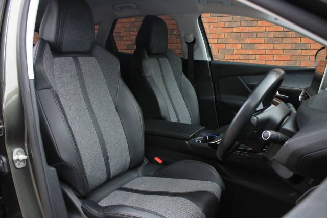2018 Peugeot 3008 1.2 PureTech Allure Euro 6 (s/s) 5dr