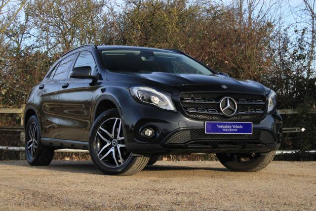 Mercedes-Benz GLA 1.6 GLA180 Urban Edition 7G-DCT Euro 6 (s/s) 5dr Hatchback Petrol Black