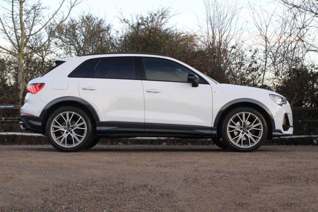 2019 Audi Q3 1.5 TFSI CoD 35 Vorsprung S Tronic Euro 6 (s/s) 5dr