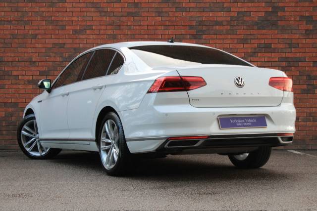2021 Volkswagen Passat 1.4 TSI 13kWh GTE Advance DSG Euro 6 (s/s) 4dr