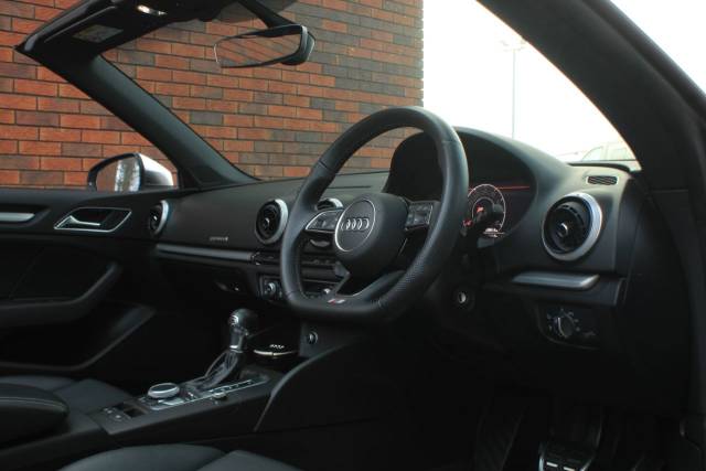 2017 Audi S3 2.0 TFSI Cabriolet S Tronic quattro Euro 6 (s/s) 2dr