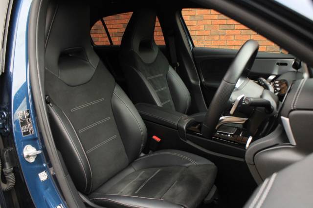 2021 Mercedes-Benz A Class 1.3 A250e 15.6kWh AMG Line Edition (Executive) 8G-DCT Euro 6 (s/s) 5dr