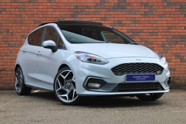 Ford Fiesta 1.5T EcoBoost ST-3 Euro 6 5dr Hatchback Petrol Silver