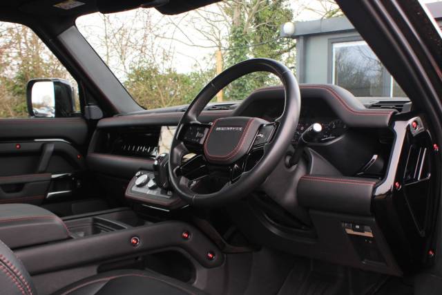 2023 Land Rover Defender 90 3.0 D200 MHEV Hard Top SUV Auto 4WD SWB Euro 6 (s/s) 3dr