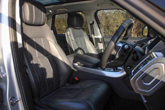 2019 Land Rover Range Rover Sport 3.0 SD V6 Autobiography Dynamic Auto 4WD Euro 6 (s/s) 5dr