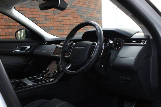 2017 Land Rover Range Rover Velar 2.0 P250 R-Dynamic HSE Auto 4WD Euro 6 (s/s) 5dr