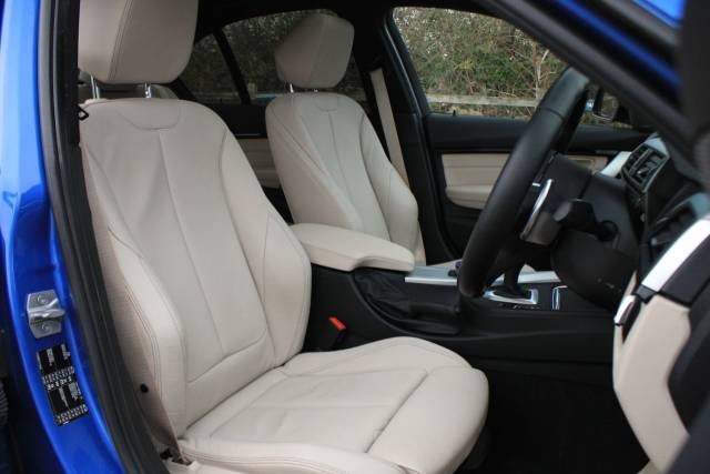 2018 BMW 3 Series 3.0 340i M Sport Shadow Edition Auto Euro 6 (s/s) 4dr