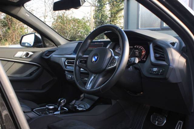 2023 BMW 1 Series 2.0 M135i Auto xDrive Euro 6 (s/s) 5dr