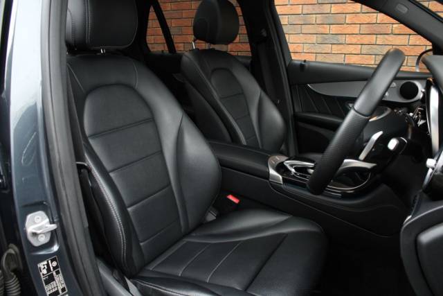 2016 Mercedes-Benz GLC 2.1 GLC250d AMG Line (Premium) G-Tronic 4MATIC Euro 6 (s/s) 5dr