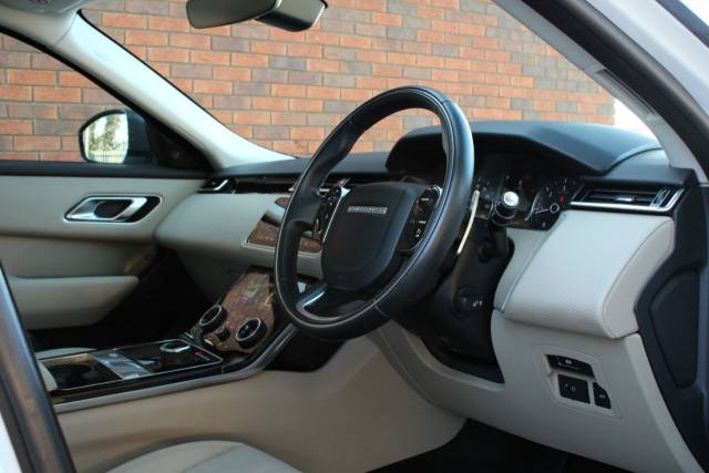 2017 Land Rover Range Rover Velar 2.0 D240 R-Dynamic S Auto 4WD Euro 6 (s/s) 5dr