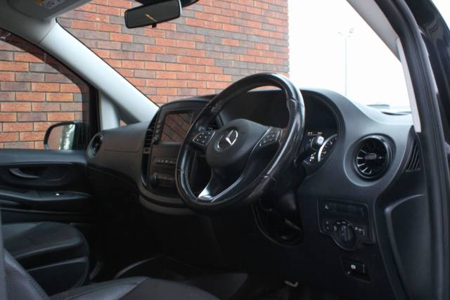 2021 Mercedes-Benz Vito 2.0 116 CDI Premium Crew Van G-Tronic RWD L2 Euro 6 (s/s) 5dr (LWB)