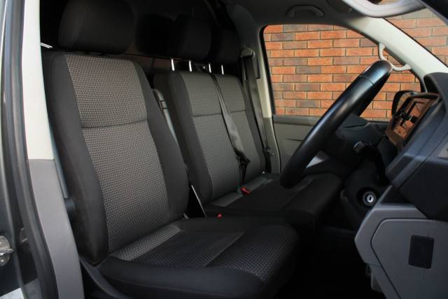 2023 Volkswagen Transporter 2.0 TDI T30 Highline FWD LWB Euro 6 (s/s) 5dr