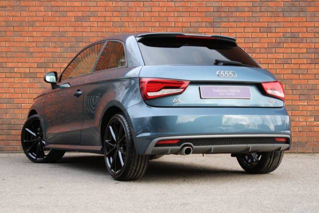2016 Audi A1 1.6 TDI S line S Tronic Euro 6 (s/s) 3dr