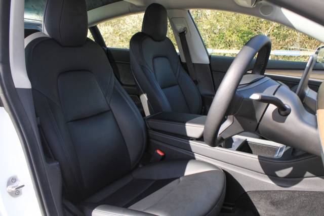 2022 Tesla Model 3 0.0 (Dual Motor) Long Range Auto 4WDE 4dr