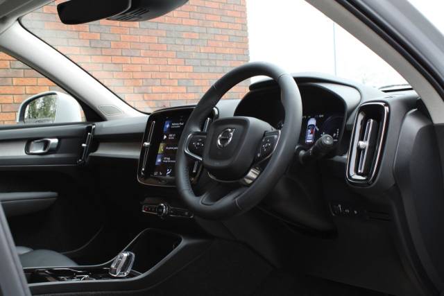 2021 Volvo XC40 1.5h T5 Twin Engine Recharge 10.7kWh Inscription Pro Auto Euro 6 (s/s) 5dr