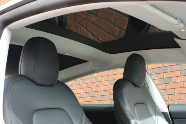 2022 Tesla Model 3 0.0 RWD 4dr Auto