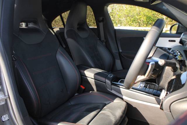 2023 Mercedes-Benz CLA 2.0 CLA220d AMG Line (Premium) Coupe 8G-DCT Euro 6 (s/s) 4dr