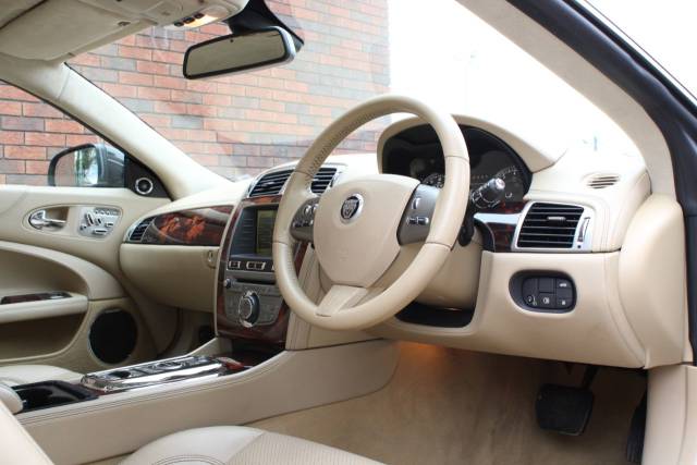 2011 Jaguar XK 5.0 V8 Portfolio 2dr Auto