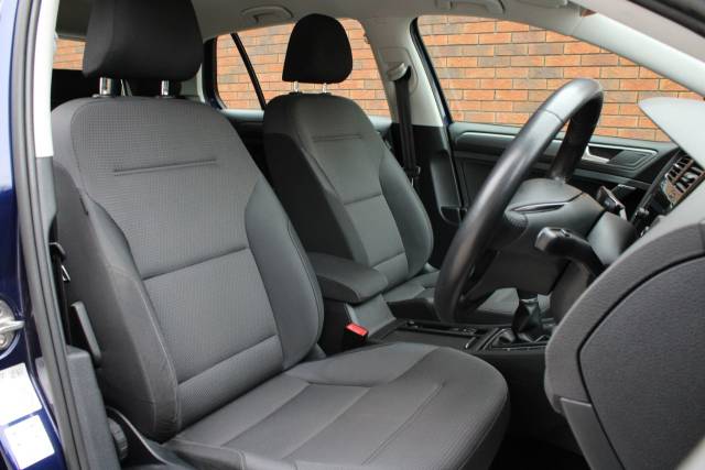 2018 Volkswagen Golf 1.6 TDI SE Nav Euro 6 (s/s) 5dr