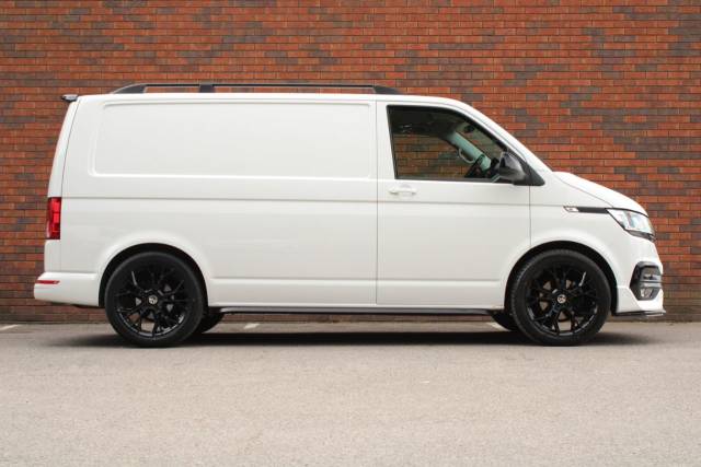 2022 Volkswagen Transporter 2.0 TDI T28 Highline FWD SWB Euro 6 (s/s) 5dr