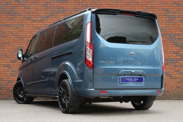2021 Ford Tourneo Custom 2.0 320 EcoBlue Titanium Auto L2 Euro 6 (s/s) 5dr