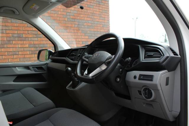 2022 Volkswagen Transporter 2.0 TDI T28 Startline FWD LWB Euro 6 (s/s) 5dr