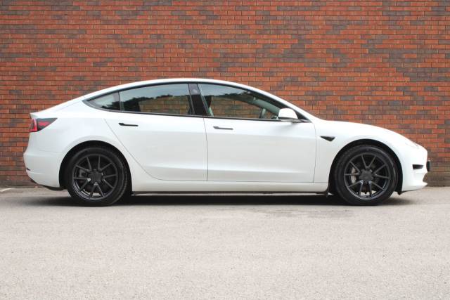 2021 Tesla Model 3 Standard Range Plus Auto RWD 4dr
