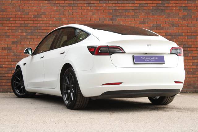 2021 Tesla Model 3 Standard Range Plus Auto RWD 4dr