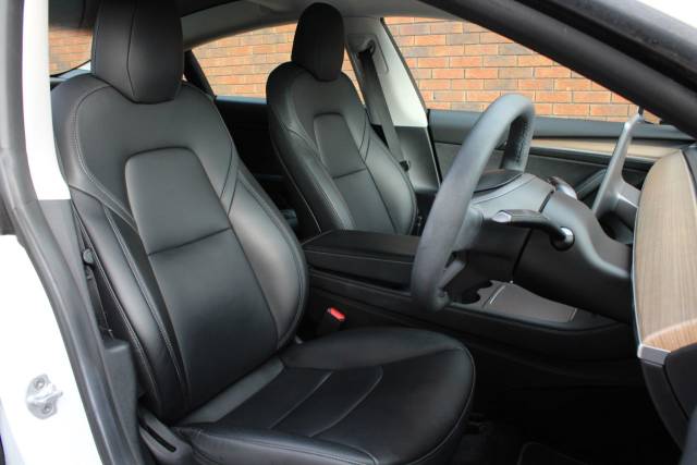 2021 Tesla Model 3 Standard Range Plus Auto RWD 4dr