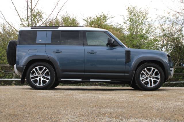 2021 Land Rover Defender 110 3.0 D300 MHEV HSE SUV 5dr Diesel Auto 4WD Euro 6 (s/s) (300 ps)