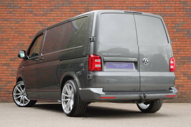 2019 Volkswagen Transporter 2.0 TDI T28 BlueMotion Tech Highline FWD SWB Euro 6 (s/s) 5dr